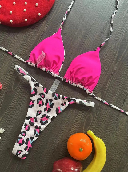 Women's printed two-piece bikini swimsuit with quick-dry fabric and cotton lining.