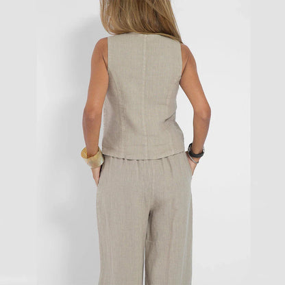 Chic sleeveless top and relaxed trousers set for women in various colors and sizes