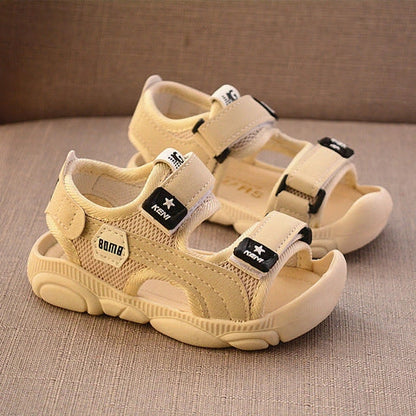 Boys' summer beach shoes with soft soles and anti-kick design in white, red, and blue