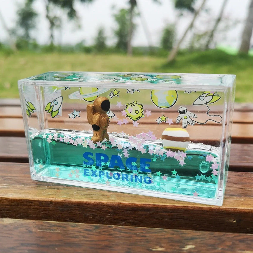 Acrylic liquid quicksand floating astronaut ornament for desk decor