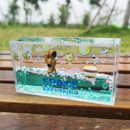 Acrylic liquid quicksand floating astronaut ornament for desk decor