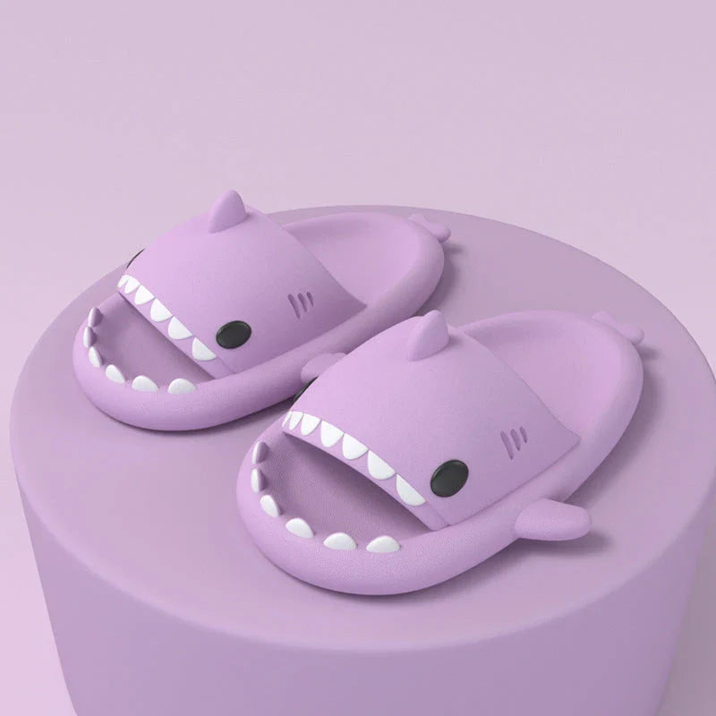 Cozy shark-themed slippers made of premium EVA material for indoor and outdoor wear