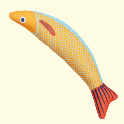 Green catnip-filled saury fish toy measuring 24cm with crinkle sound layer for feline play