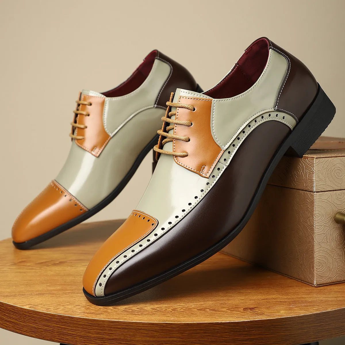 Men's black leather business casual shoes with stitching detail and a low-top design.