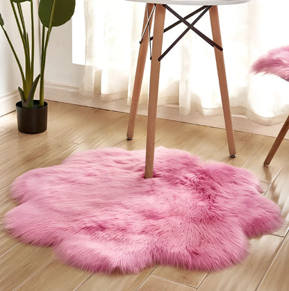 Artificial woolen carpet rug with floral sheepskin pattern in plush fabric, available in multiple sizes and colours