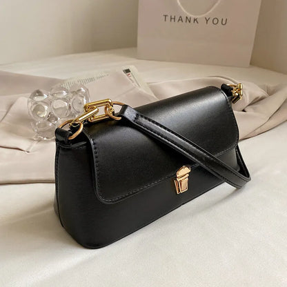 French casual underarm bag with chain shoulder strap in horizontal square design