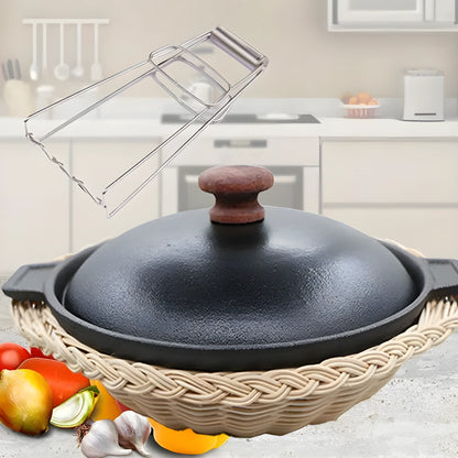 Silver cast iron cooking pot with glass lid and rattan basket in 20cm diameter size