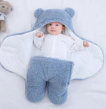 Thickened anti-shock baby quilt in khaki colour showing lamb velvet exterior and pure cotton interior