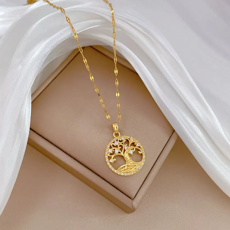 Gold-plated adjustable cross necklace with mother pearl pendant and rhinestone zircon details on 41-50cm chain