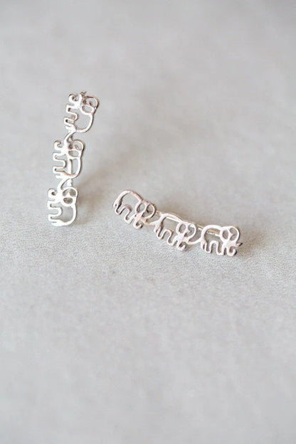 Daisies stud earrings for women in gold and silver, lightweight and durable alloy construction