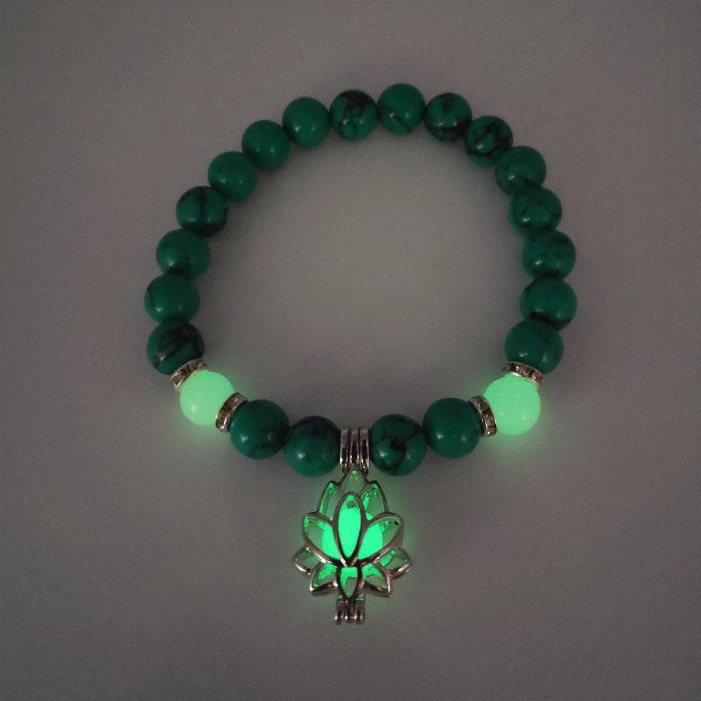 Glow-in-the-Dark Lotus Stone Bracelet with Adjustable Elastic Design for Yoga, Meditation, and Everyday Wear