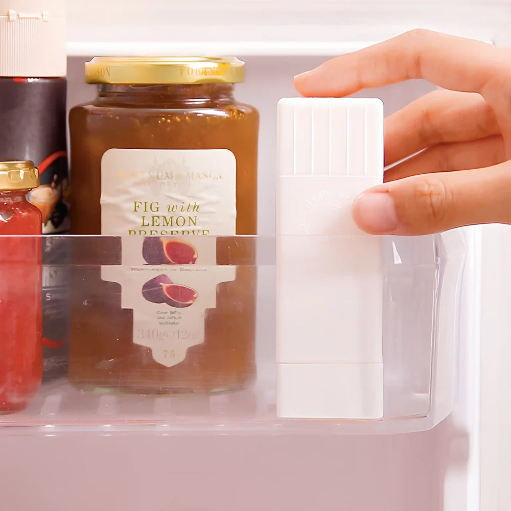 White polypropylene butter applicator box holding 6x6x3cm stick for kitchen use, temperature resistant -20°C to 140°C