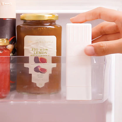 White polypropylene butter applicator box holding 6x6x3cm stick for kitchen use, temperature resistant -20°C to 140°C