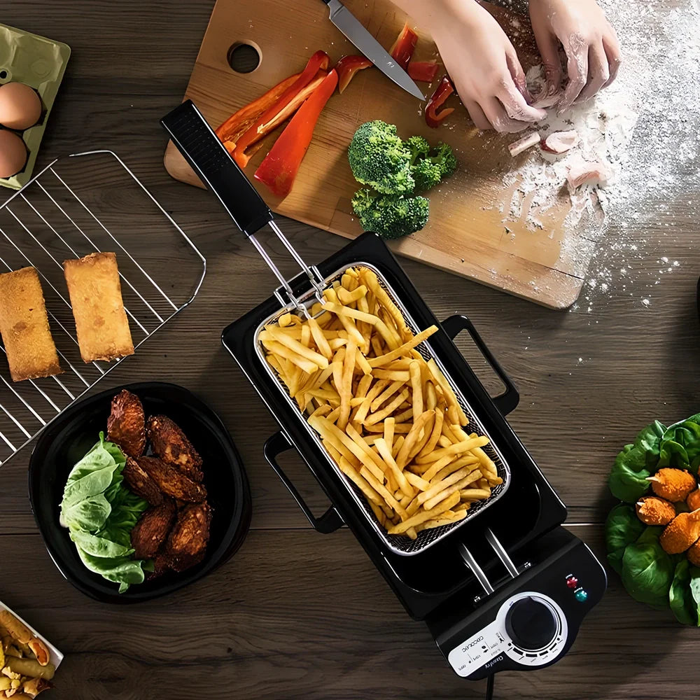 Silver 3-litre french fries fryer with Teflon non-stick coating and mechanical timer