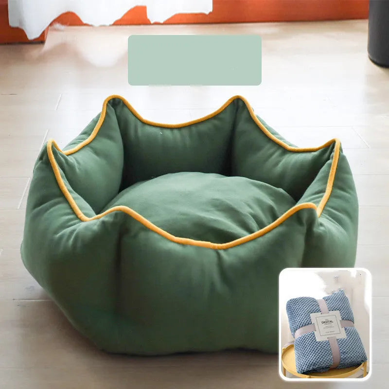 Warm cat bed in mint green with removable washable cover and free random-colour blanket
