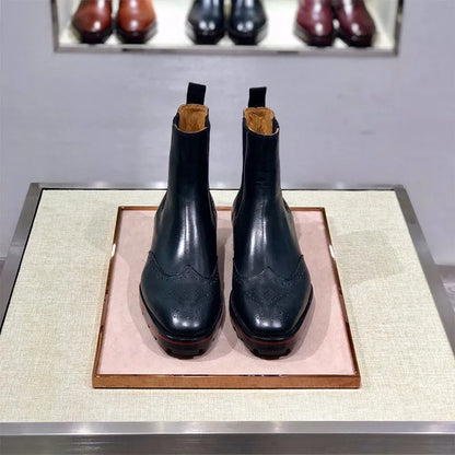 High-top business casual shoes in cowhide leather with a leather sole, shown in black and black-orange colours.