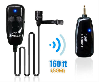 Black omnidirectional lavalier lapel microphone with a 3.5mm plug for mobile phones on a white background.