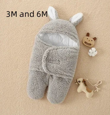 Thickened anti-shock baby quilt in khaki colour showing lamb velvet exterior and pure cotton interior