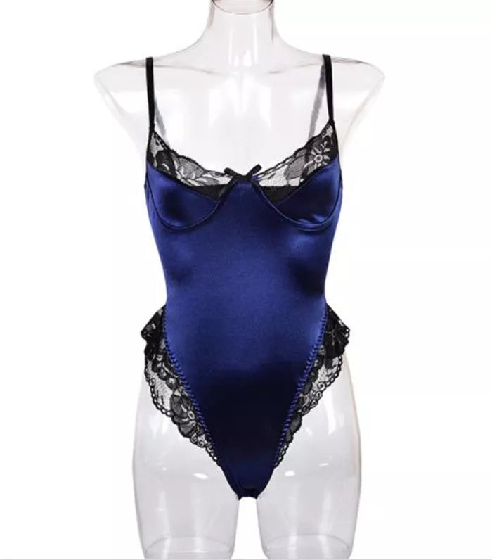 Lace bodysuit in various colours with adjustable fit for diverse body types