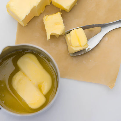 Stainless steel butter cutter with 12cm blade and 60 degree tip angle