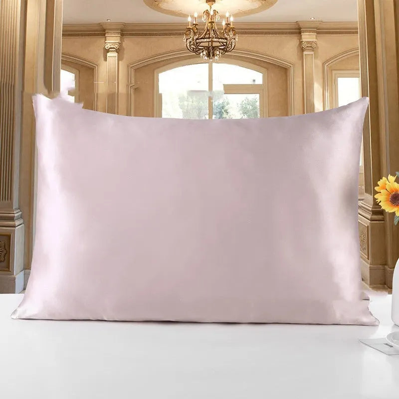 19 M double-sided silk pillowcase in champagne colour showing smooth texture and hem detailing