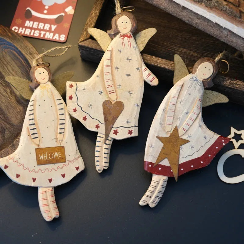 Hand-painted wooden pendant with carved designs in American country style for door or wall decoration