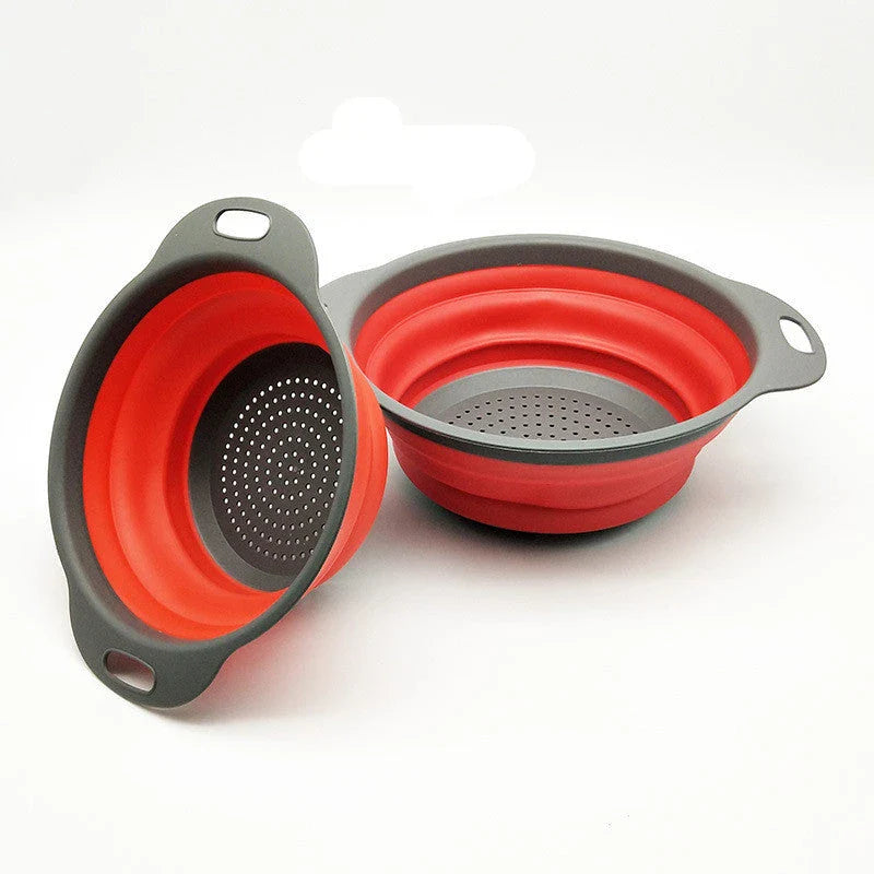 Collapsible silicone colander for washing and draining fruits and vegetables in the kitchen