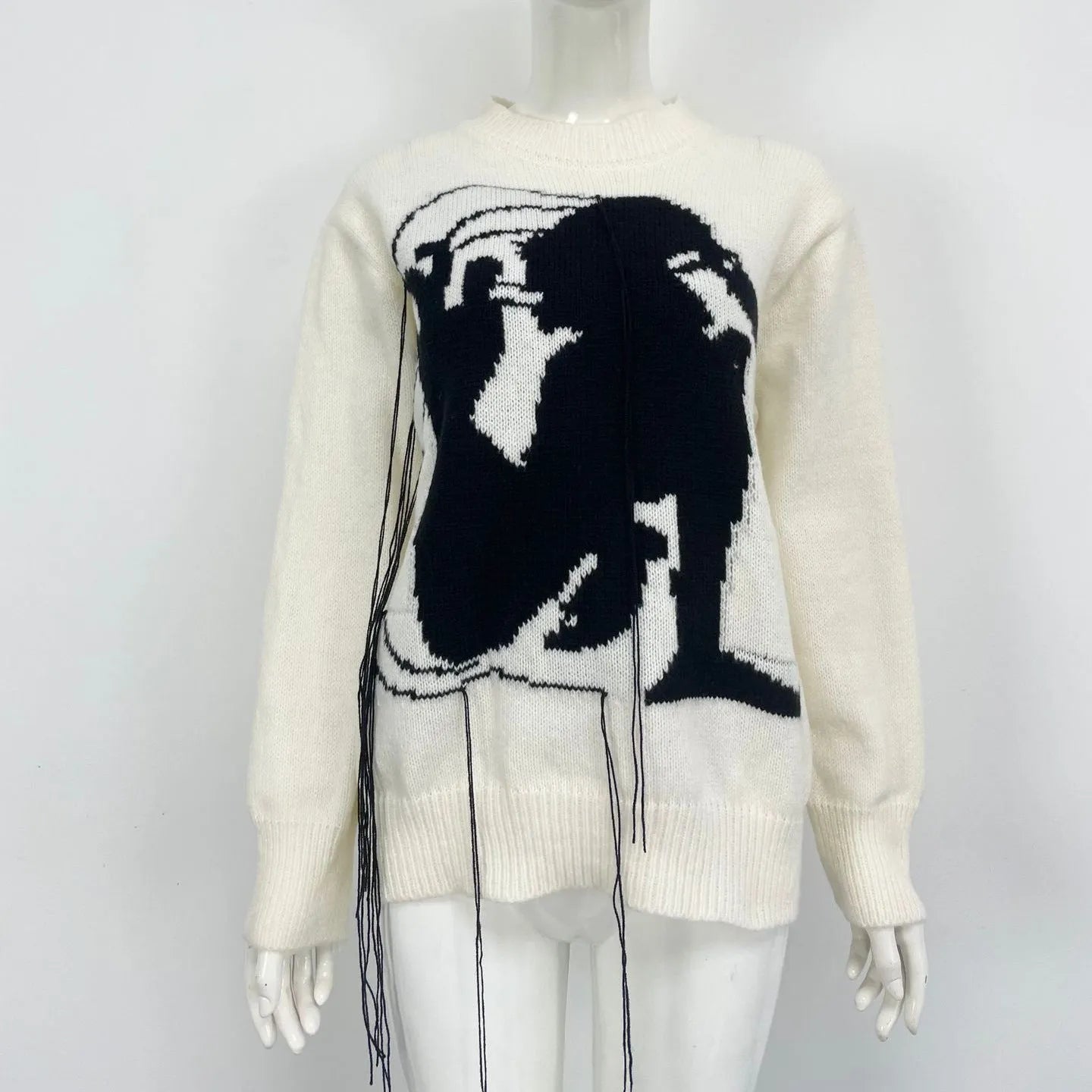 Women's alpaca wool sweater with abstract pattern tassel design in grey colour