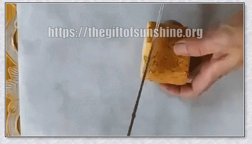 Stainless steel electric knife with sharp blades for carving meat, slicing bread, and cutting through bone