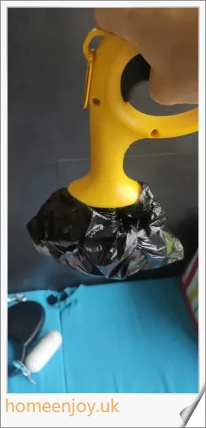 Automatic Portable Toilet Grabber for effortless pet waste and outdoor debris cleanup