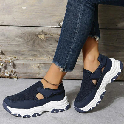 Women's mesh sports shoes in a variety of colours with flat heels and round toes, perfect for outdoor wear and casual activities.