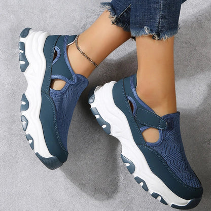 Women's mesh sports shoes in a variety of colours with flat heels and round toes, perfect for outdoor wear and casual activities.