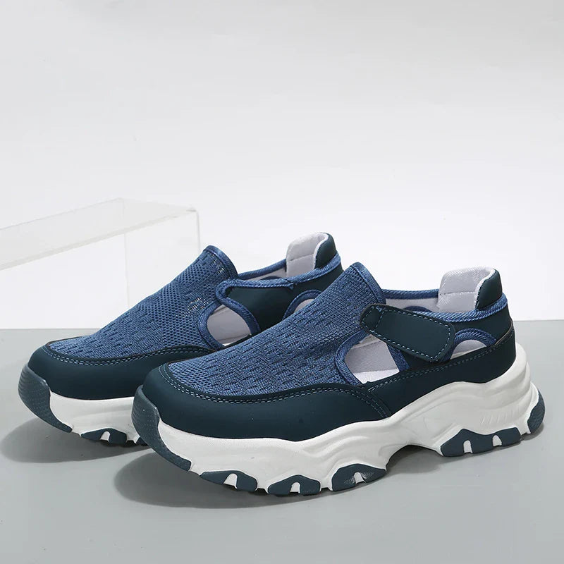 Women's mesh sports shoes in a variety of colours with flat heels and round toes, perfect for outdoor wear and casual activities.