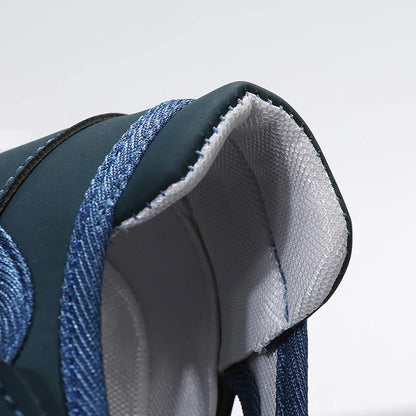 Women's mesh sports shoes in a variety of colours with flat heels and round toes, perfect for outdoor wear and casual activities.