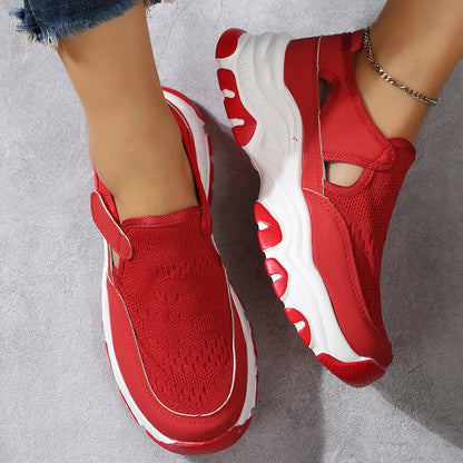 Women's mesh sports shoes in a variety of colours with flat heels and round toes, perfect for outdoor wear and casual activities.