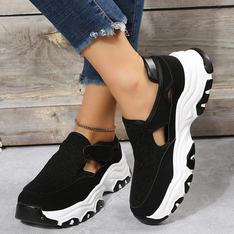 Women's mesh sports shoes in a variety of colours with flat heels and round toes, perfect for outdoor wear and casual activities.