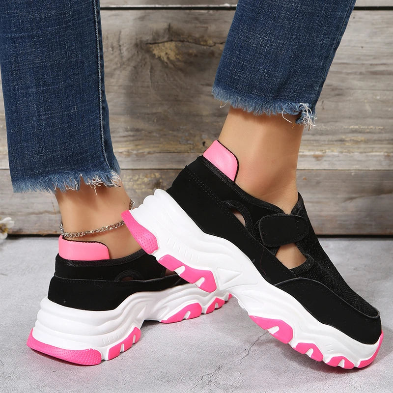 Women's mesh sports shoes in a variety of colours with flat heels and round toes, perfect for outdoor wear and casual activities.