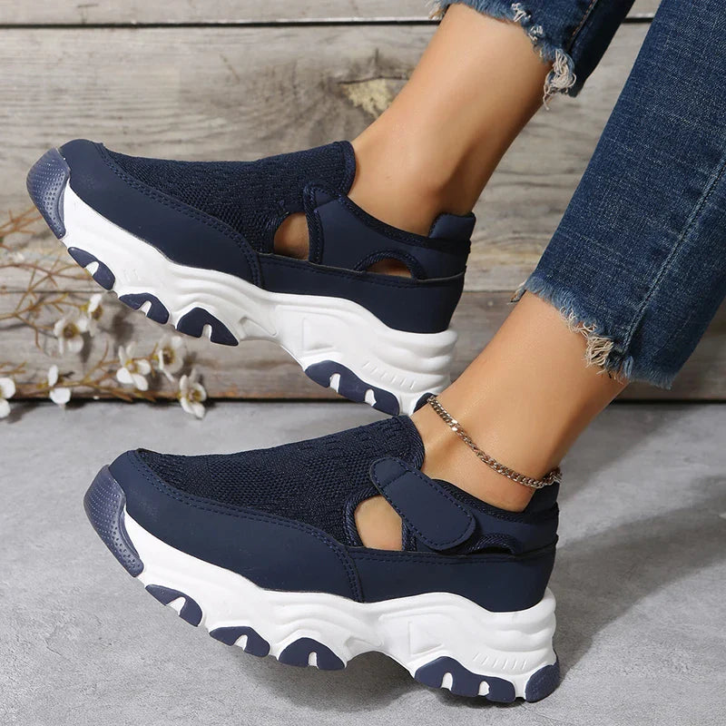 Women's mesh sports shoes in a variety of colours with flat heels and round toes, perfect for outdoor wear and casual activities.