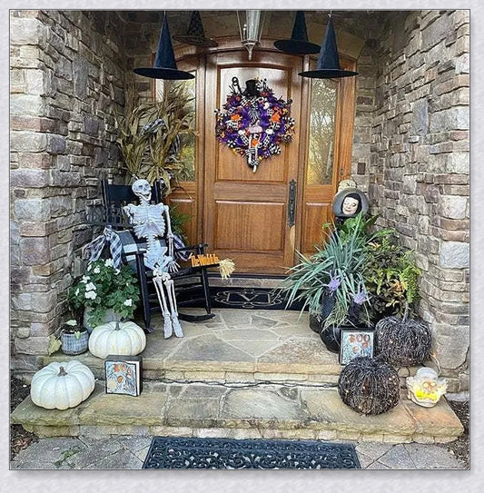 A captivating Halloween wreath featuring a stunning purple skull design in a natural, lifelike style.