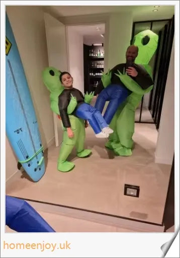 Eeky Halloween Inflatable Alien Costume - Unique optical illusion design for attention-grabbing fun and cosplay