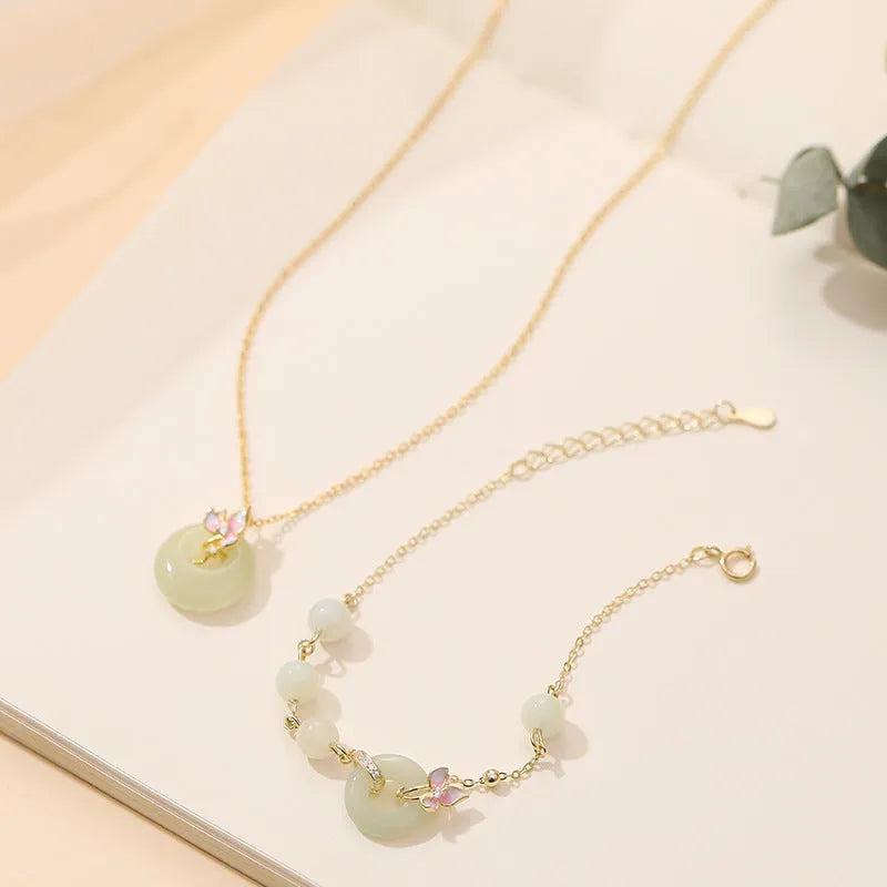 925 silver orchid necklace with geometric flower pendant and safety buckle clasp on O-ring chain