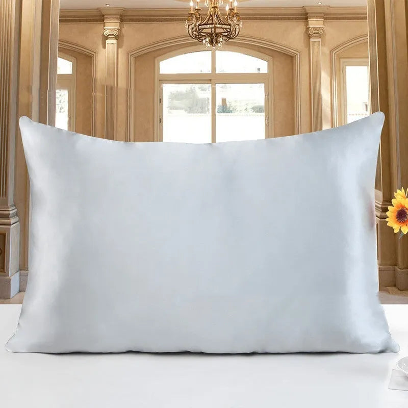 19 M double-sided silk pillowcase in champagne colour showing smooth texture and hem detailing