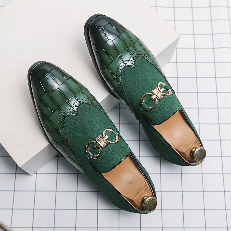 Men's black Korean style pointed toe casual shoes with sewing line detail on artificial PU upper