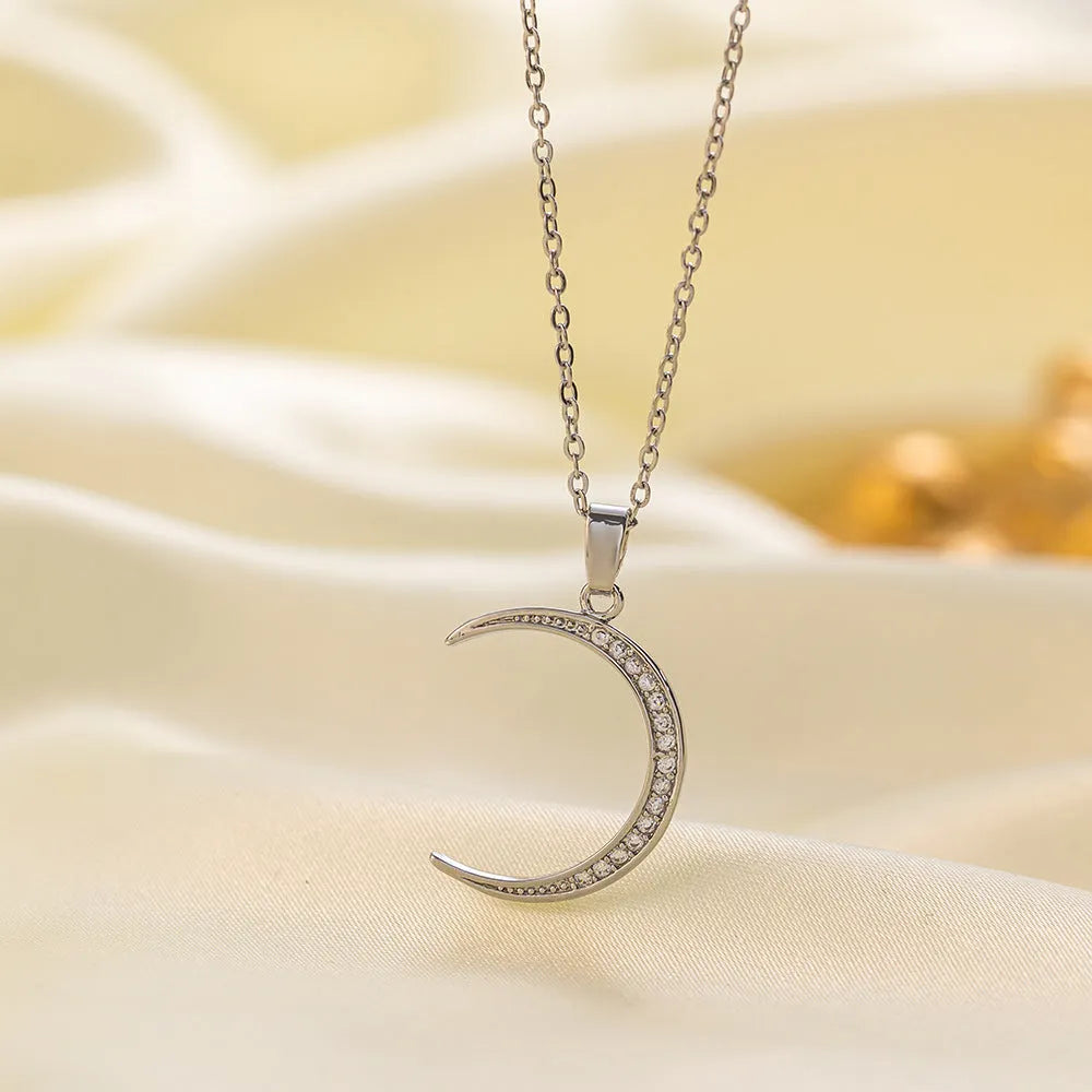 Titanium steel necklace for women with copper pendant, O-ring chain, gold or steel colour, heart or crescent moon design