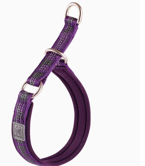 Adjustable P chain dog collar in army green nylon webbing with aluminium alloy fittings.