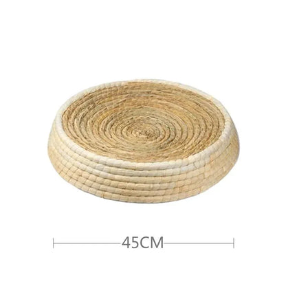 Straw woven bowl-shaped cat bed and scratching board made from straw and corn husk, hand-woven pet nest in five sizes.