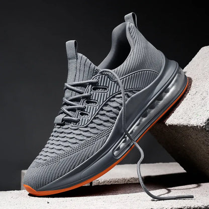 Men's solid colour mesh running shoes with rubber sole and lace-up front