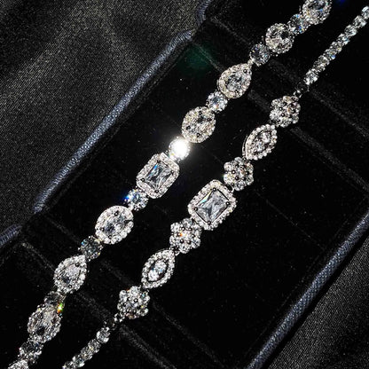 Women's adjustable silver-plated bracelet with zircon stones on geometric links