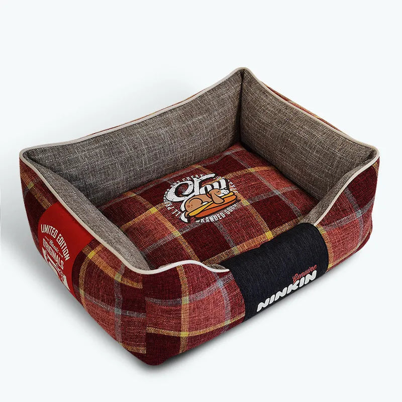 Plaid dog cushion mat in red, blue or green, scratch and bite resistant, sizes S M L