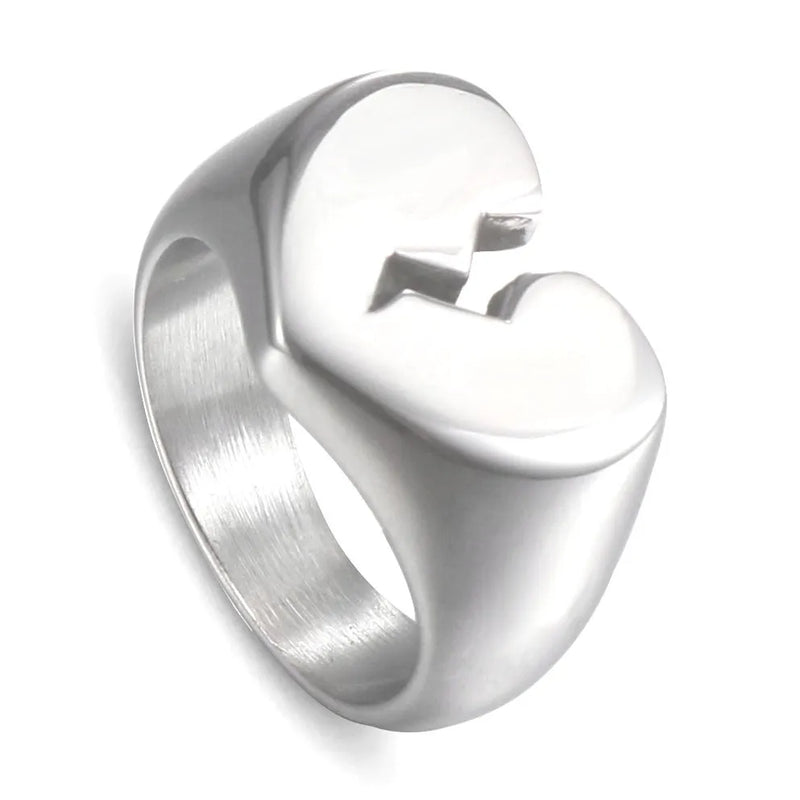 Heart-Shaped Titanium Steel Ring Polished Band in Steel or Gold Colour Unisex Sizes 5 to 10 for Women's Everyday and Gift Wear